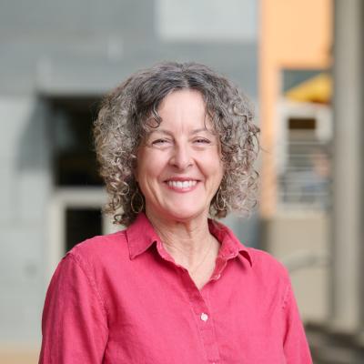 Cynthia Campoy Brophy Headshot