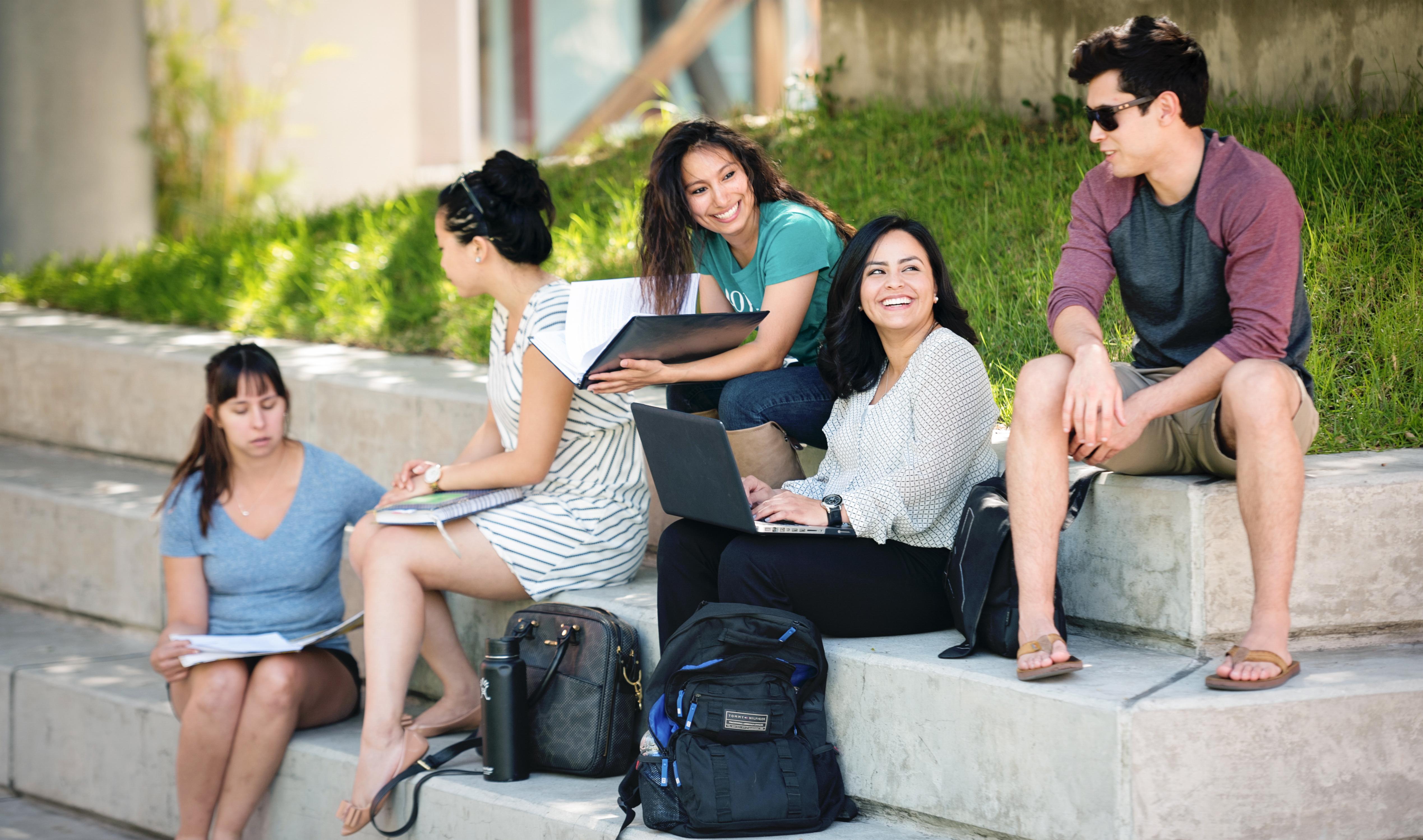 LLS students before class