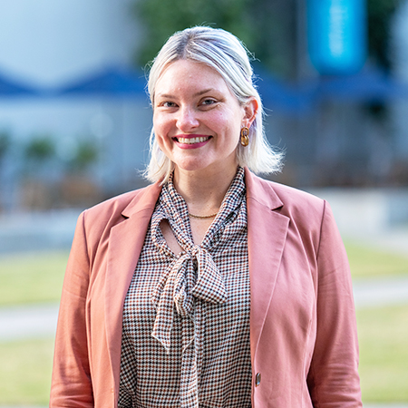 Rachel Morrow Headshot