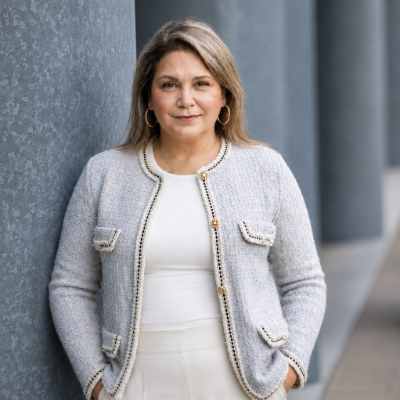 Sara Campos headshot on LLS campus